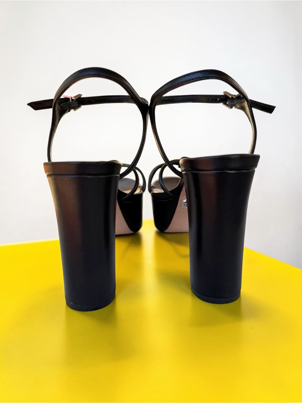 SCHUTZ Kelsie Platform Sandals in black.
Size 7.5B - Picture 11 of 13